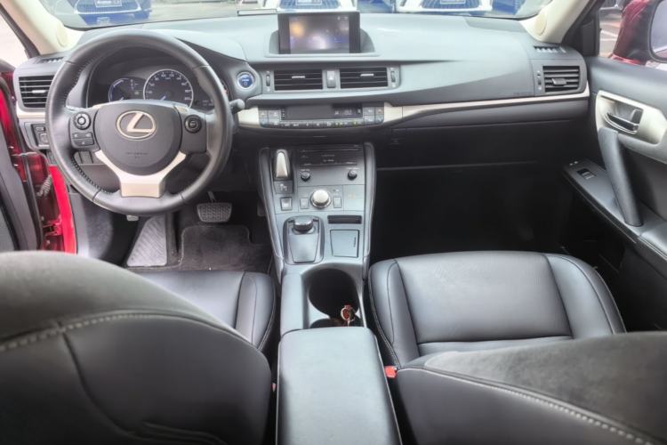 Used Lexus CT 2017 CT200h Comfort Edition Monochrome China V Standard Center Console