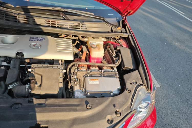 Used Lexus CT 2017 CT200h Elite Edition Solid Color China V Standard Engine Bay Left