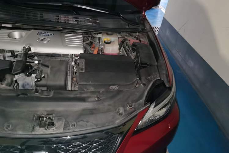 Used Lexus CT 2017 CT200h F SPORT Two-Tone China V Standard Engine Bay Left