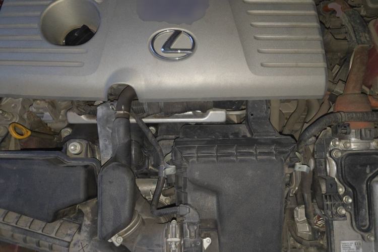 Used Lexus CT 2017 CT200h F SPORT Monochrome China VI Standard Engine Bay