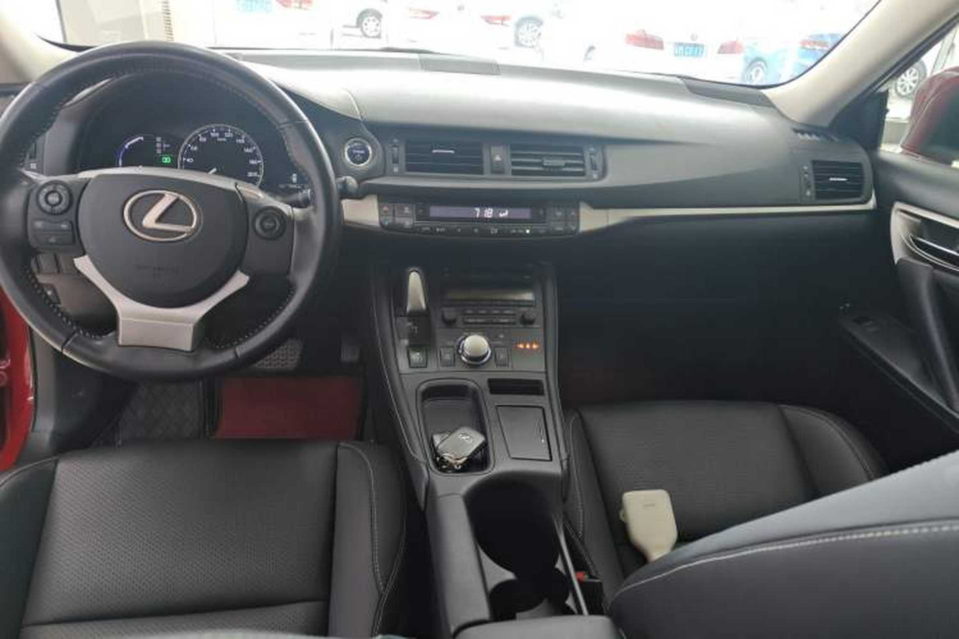 Used Lexus CT 2017 CT200h Elite Edition Solid Color China V Standard Gear Lever