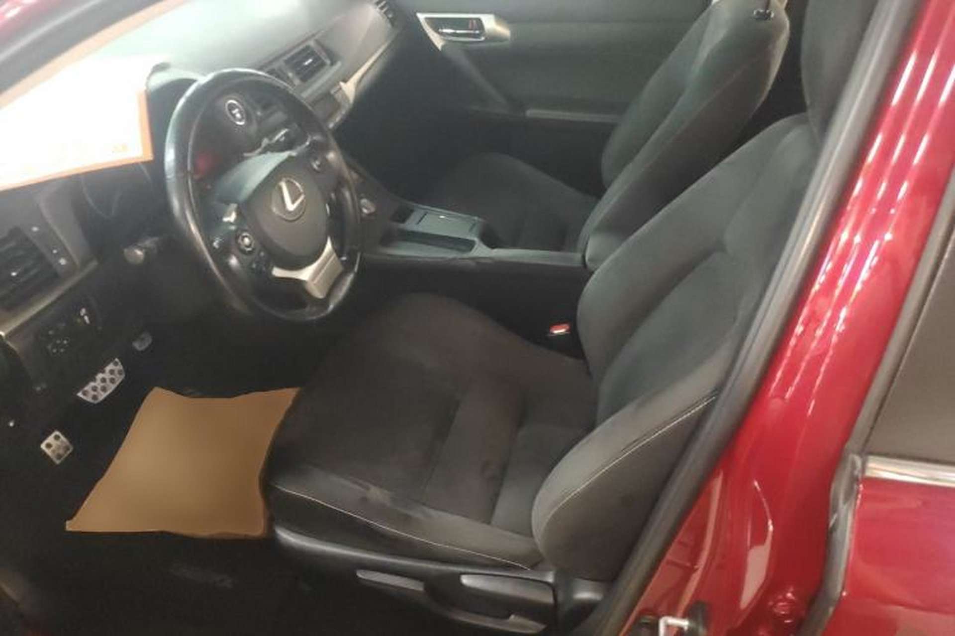 Used Lexus CT 2017 CT200h Elite Edition Two-Tone China V Standard Left Front Seat