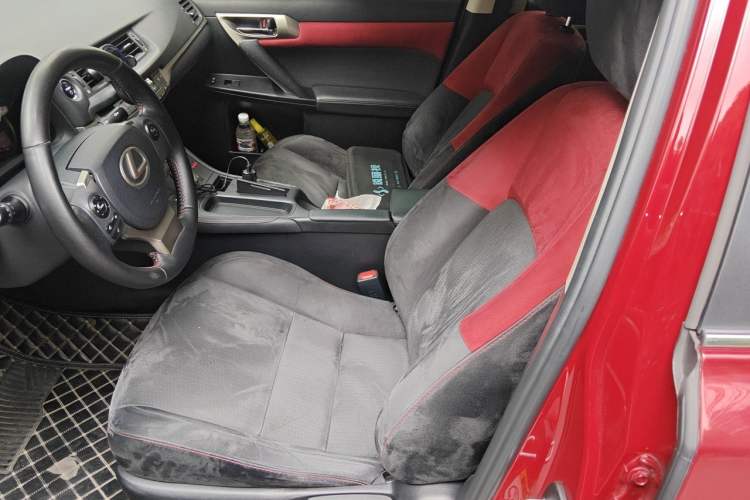Used Lexus CT 2017 CT200h Elite Edition Solid Color China V Standard Left Front Seat