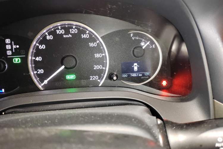 Used Lexus CT 2017 CT200h Comfort Edition Monochrome China V Standard Odometer Close Up