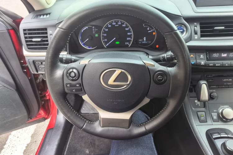 Used Lexus CT 2017 CT200h Comfort Edition Monochrome China V Standard Steering Wheel