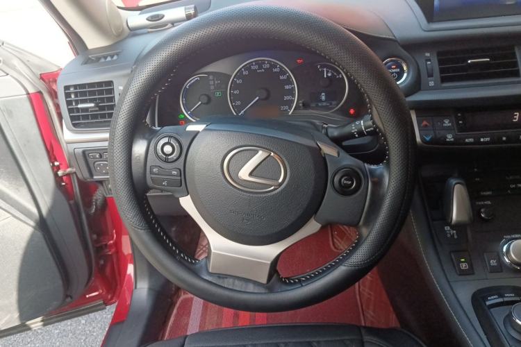 Used Lexus CT 2017 CT200h Comfort Edition Monochrome China V Standard Steering Wheel