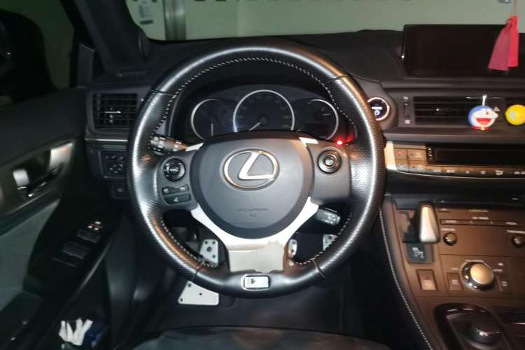 Used Lexus CT 2017 CT200h F SPORT Two-Tone China V Standard Steering Wheel