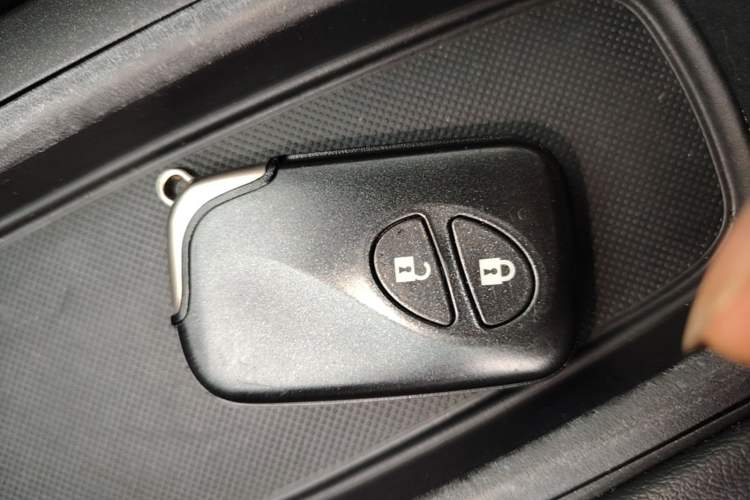 Used Lexus CT 2017 CT200h Elite Edition Monotone China VI Vehicle Key