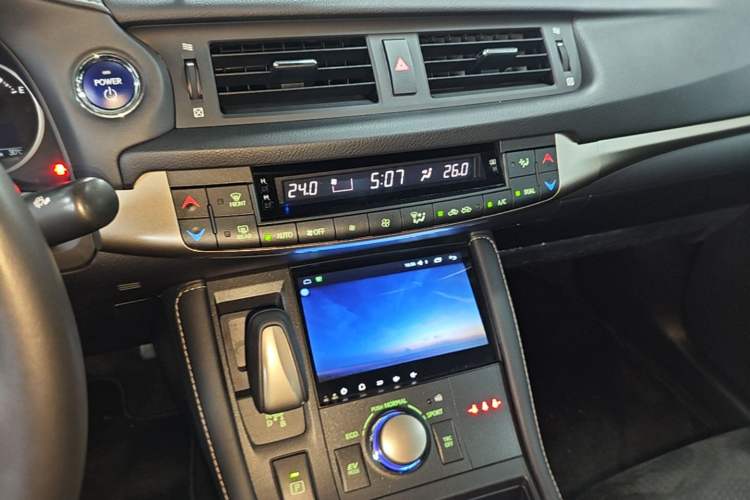 Used Lexus CT 2017 CT200h Elite Edition Monotone China VI Audio And AC Panel