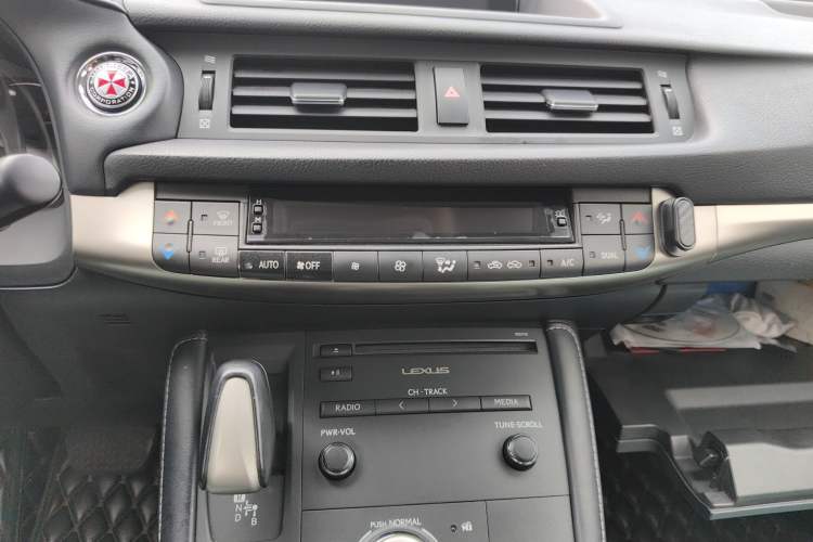 Used Lexus CT 2017 CT200h Comfort Edition Monochrome China V Standard Audio And AC Panel