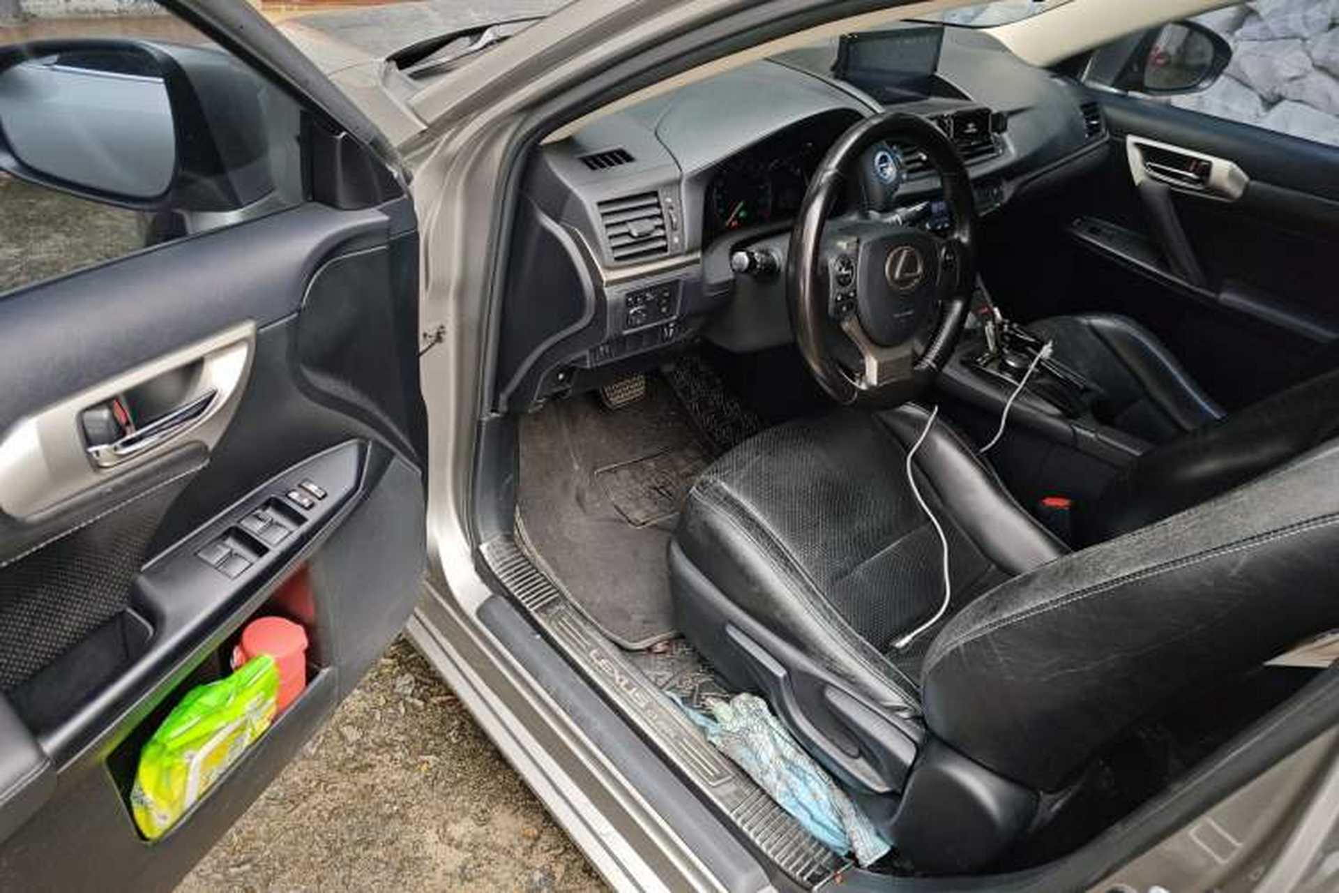 Used Lexus CT 2017 CT200h Elite Edition Monotone China VI Driver Seat