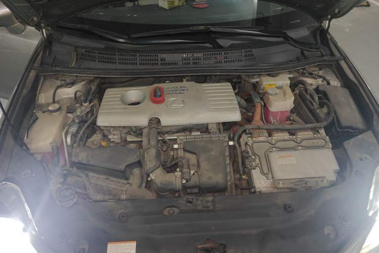 Used Lexus CT 2017 CT200h Elite Edition Solid Color China V Standard Engine Bay