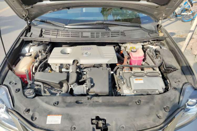 Used Lexus CT 2017 CT200h Elite Edition Solid Color China V Standard Engine Bay
