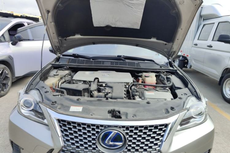 Used Lexus CT 2017 CT200h Comfort Edition Monochrome China V Standard Engine Bay