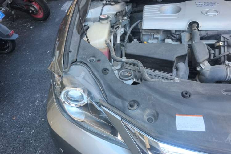 Used Lexus CT 2017 CT200h Comfort Edition Monochrome China V Standard Engine Bay Right