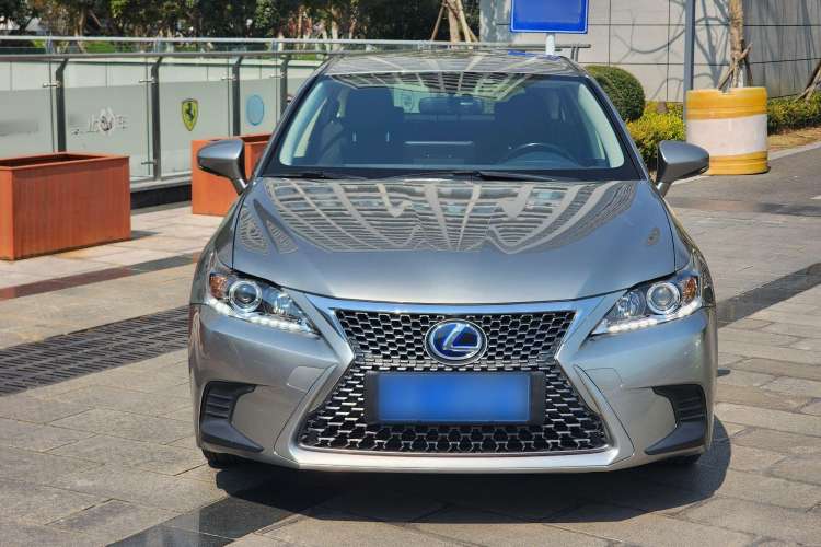 Used Lexus CT 2017 CT200h Elite Edition Solid Color China V Standard Exterior 1