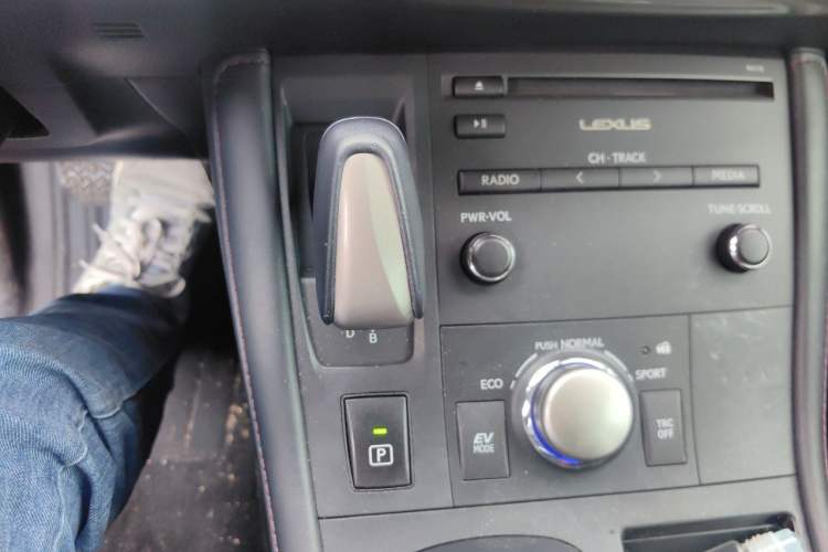 Used Lexus CT 2017 CT200h Comfort Edition Monochrome China V Standard Gear Lever