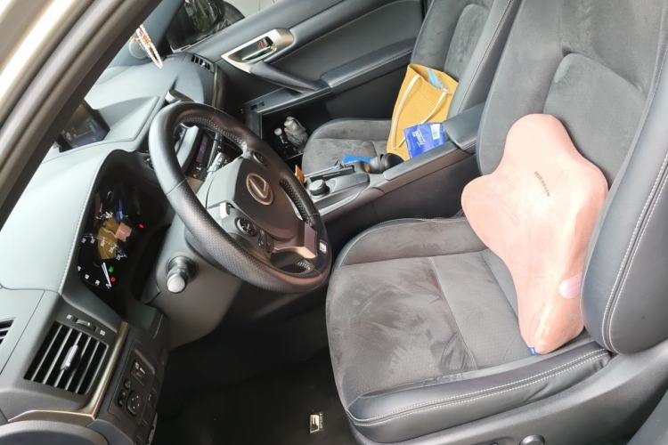 Used Lexus CT 2017 CT200h F SPORT Two-Tone China V Standard Left Front Seat