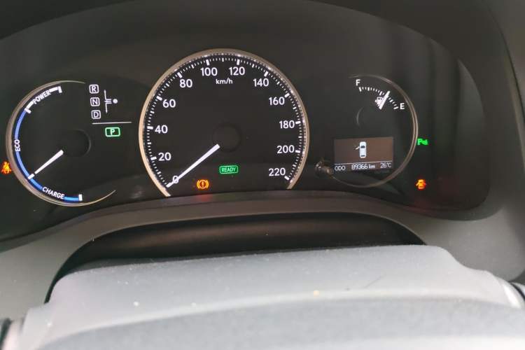Used Lexus CT 2017 CT200h F SPORT Two-Tone China V Standard Odometer Close Up