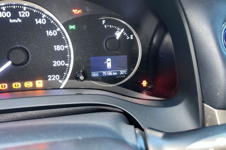 Used Lexus CT 2017 CT200h Elite Edition Monotone China VI Odometer Close Up