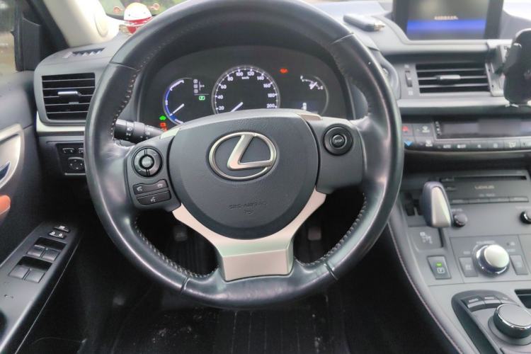 Used Lexus CT 2017 CT200h Comfort Edition Monochrome China V Standard Steering Wheel
