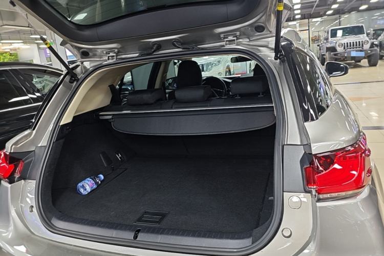 Used Lexus CT 2017 CT200h Elite Edition Monotone China VI Trunk