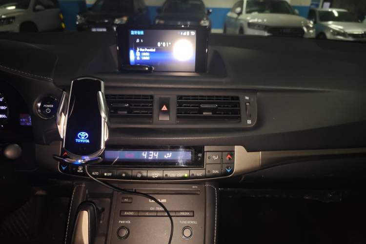 Used Lexus CT 2017 CT200h Comfort Edition Monochrome China V Standard Audio And AC Panel