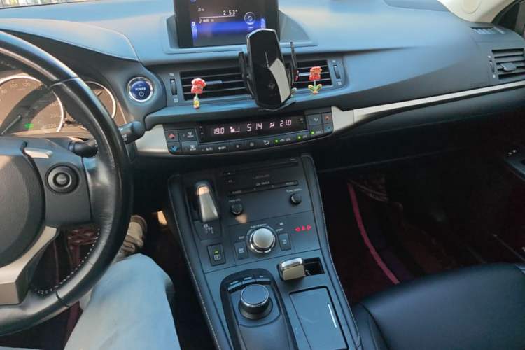 Used Lexus CT 2017 CT200h Comfort Edition Monochrome China V Standard Audio And AC Panel