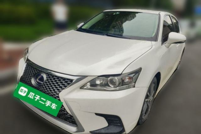 Used Lexus CT 2017 CT200h Comfort Edition Two-Tone China V Standard
