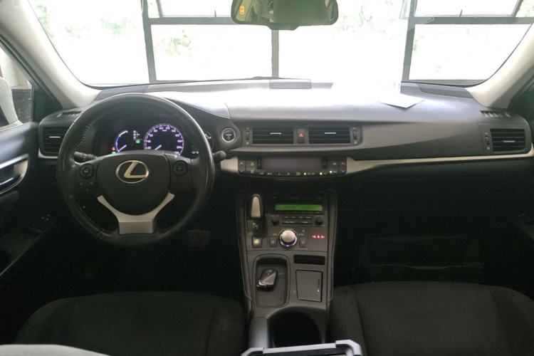 Used Lexus CT 2017 CT200h Elite Edition Solid Color China V Standard Center Console