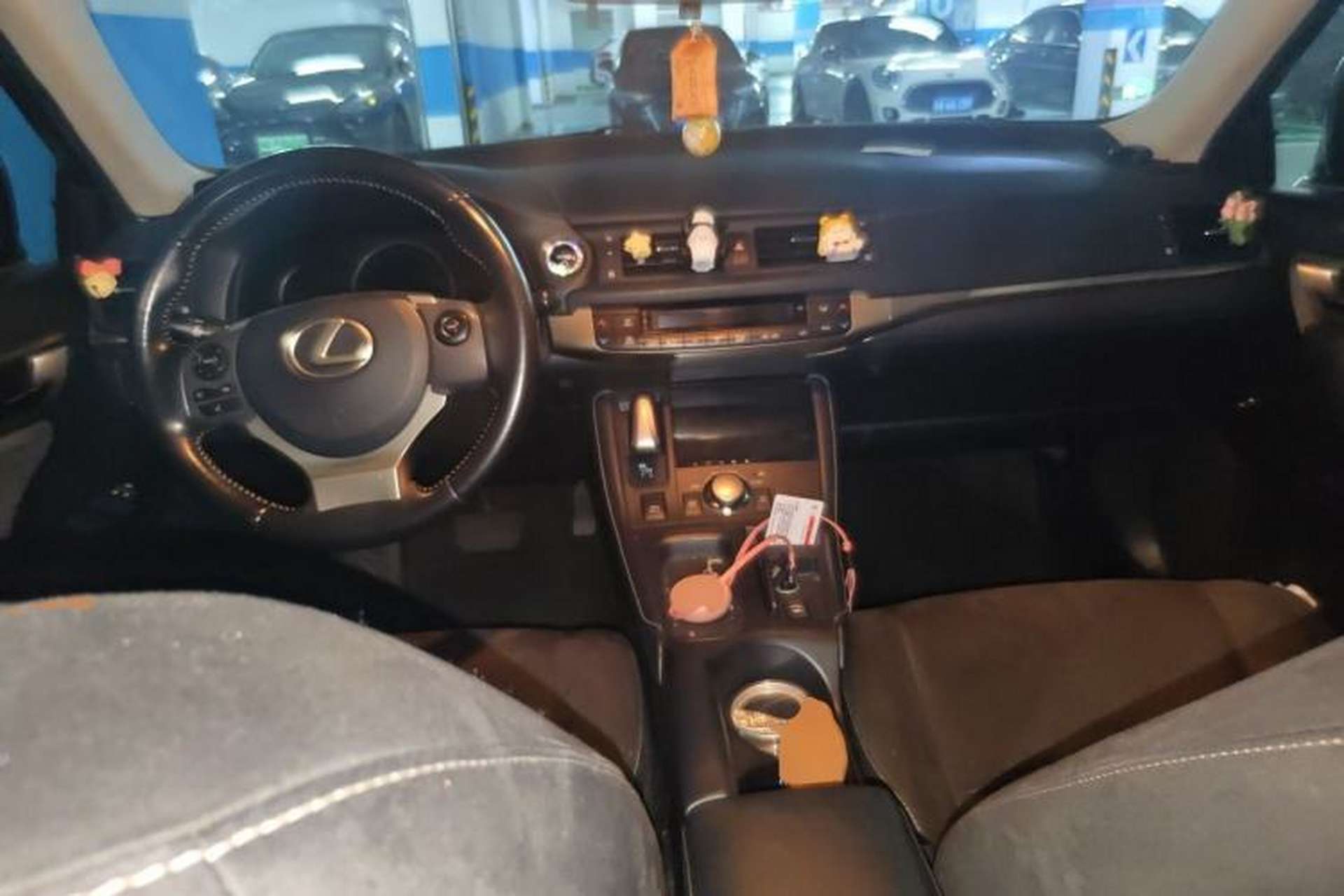 Used Lexus CT 2017 CT200h Elite Edition Solid Color China V Standard Center Console