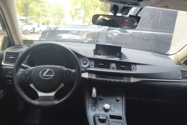 Used Lexus CT 2017 CT200h Comfort Edition Monochrome China V Standard Center Console