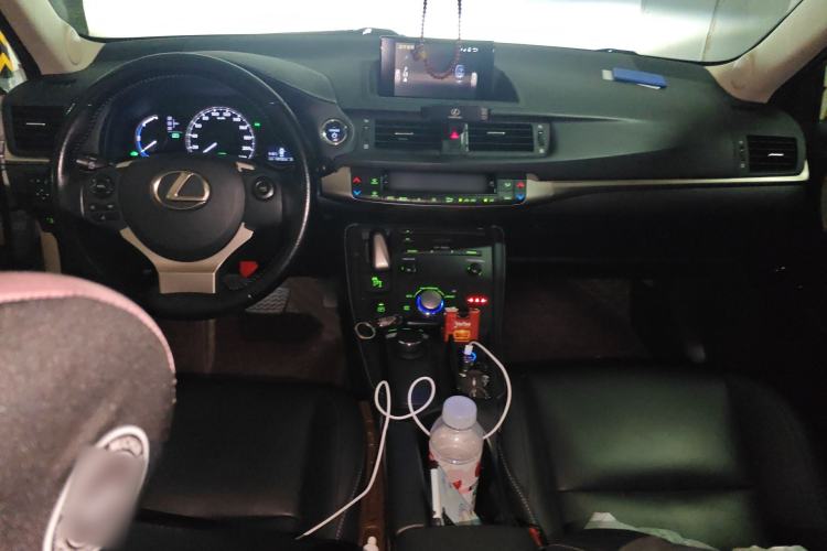 Used Lexus CT 2017 CT200h Comfort Edition Monochrome China V Standard Center Console