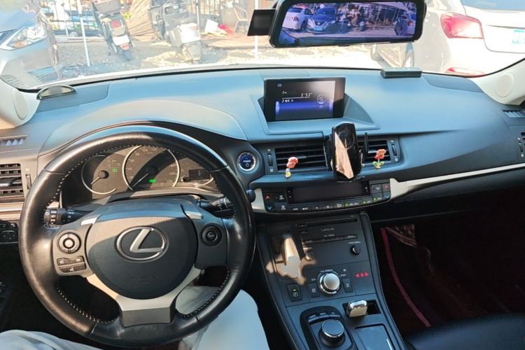Used Lexus CT 2017 CT200h Comfort Edition Monochrome China V Standard Center Console