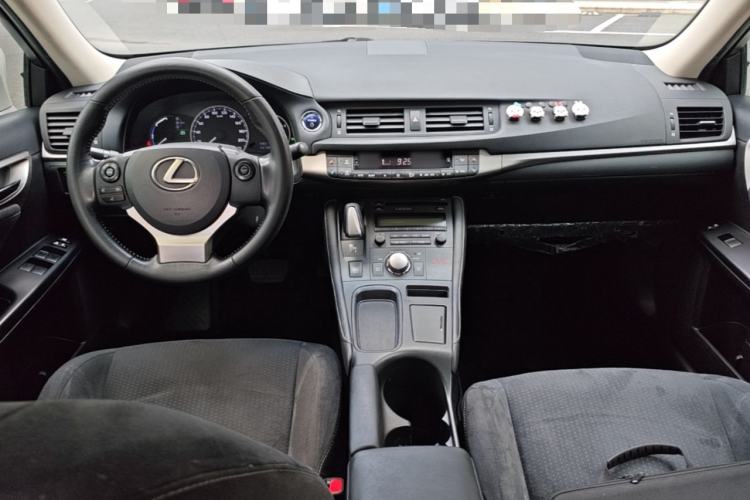 Used Lexus CT 2017 CT200h Elite Edition Solid Color China V Standard Center Console