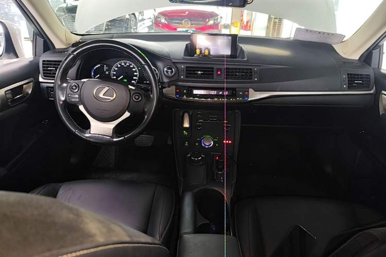 Used Lexus CT 2017 CT200h Comfort Edition Monochrome China V Standard Center Console