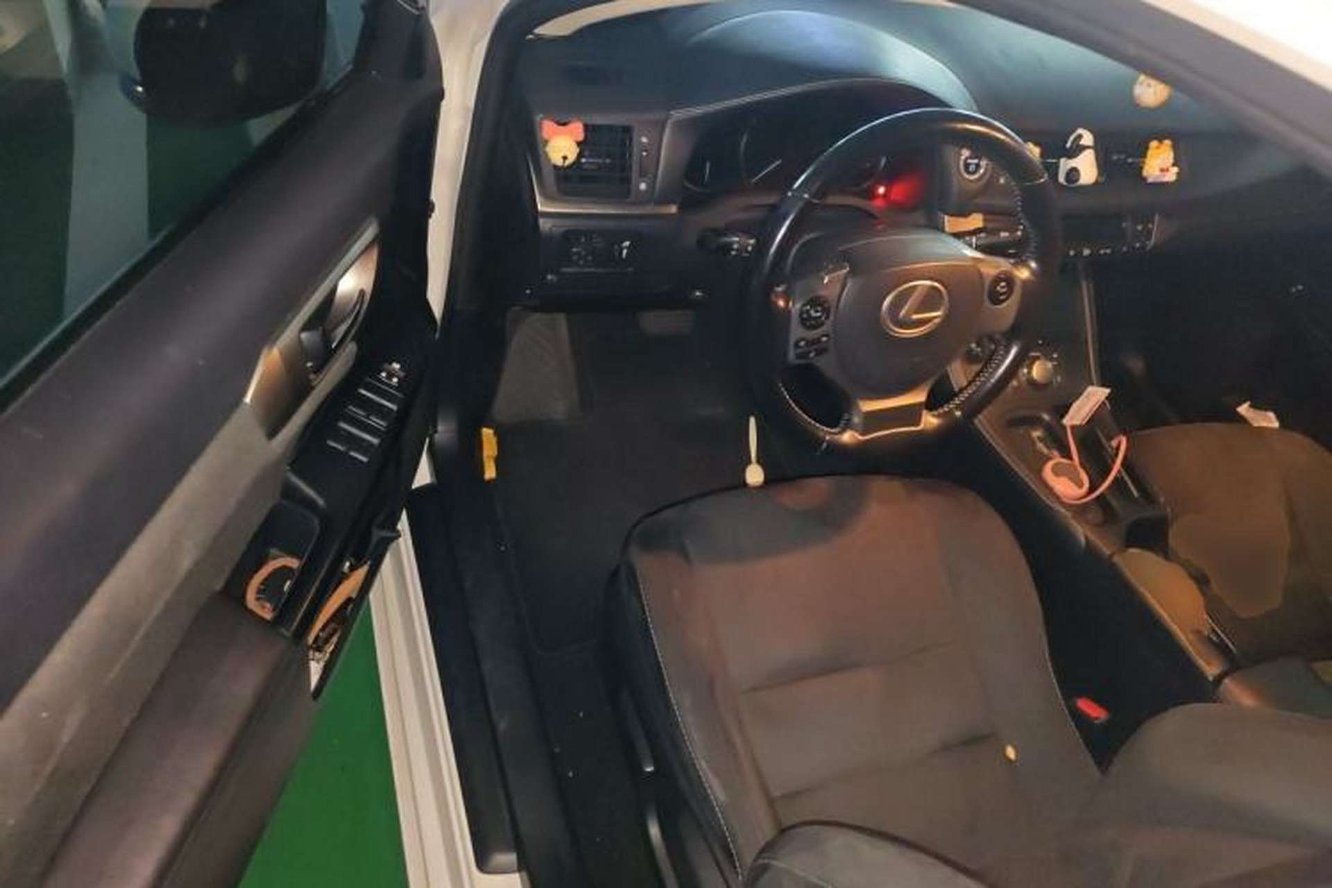 Used Lexus CT 2017 CT200h Elite Edition Solid Color China V Standard Driver Seat