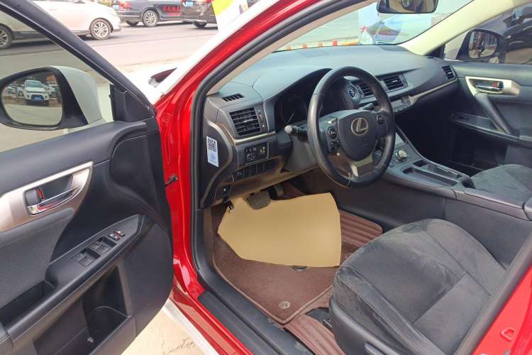 Used Lexus CT 2017 CT200h Elite Edition Solid Color China V Standard Driver Seat
