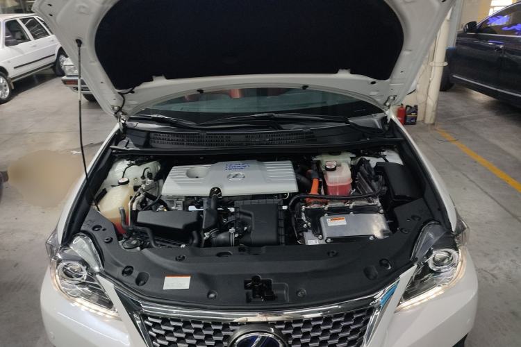 Used Lexus CT 2017 CT200h Elite Edition Monotone China VI Engine Bay