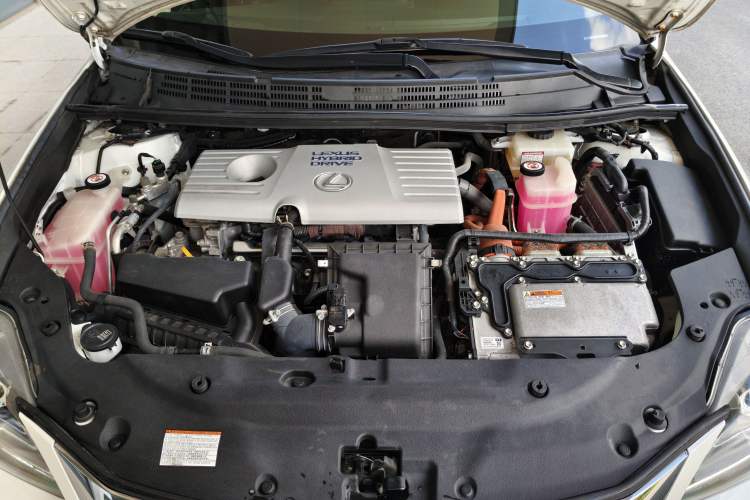 Used Lexus CT 2017 CT200h Comfort Edition Monochrome China VI Engine Bay