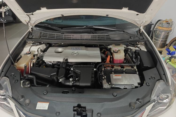 Used Lexus CT 2017 CT200h Elite Edition Monotone China VI Engine Bay
