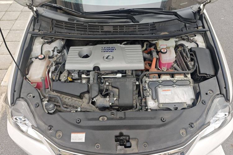 Used Lexus CT 2017 CT200h Elite Edition Monotone China VI Engine Bay