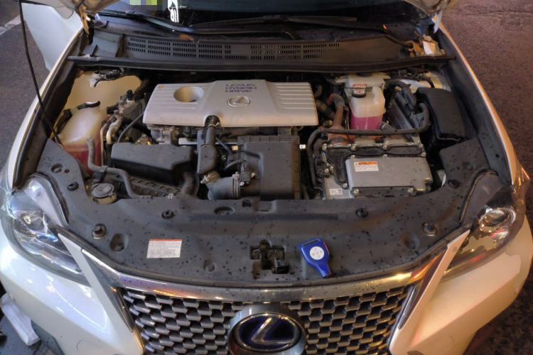 Used Lexus CT 2017 CT200h Comfort Edition Monochrome China VI Engine Bay