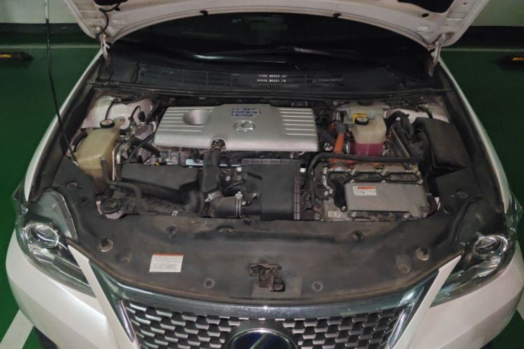 Used Lexus CT 2017 CT200h Comfort Edition Monochrome China V Standard Engine Bay