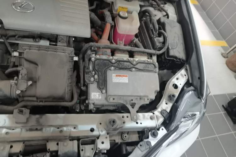 Used Lexus CT 2017 CT200h Elite Edition Solid Color China V Standard Engine Bay Left