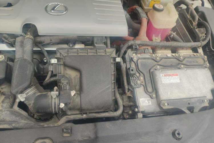 Used Lexus CT 2017 CT200h Comfort Edition Two-Tone China V Standard Engine Bay Left