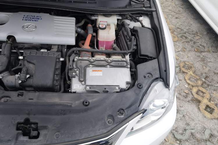 Used Lexus CT 2017 CT200h Comfort Edition Monochrome China VI Engine Bay Left