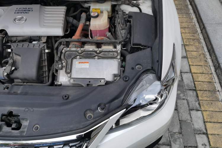 Used Lexus CT 2017 CT200h Elite Edition Solid Color China V Standard Engine Bay Left