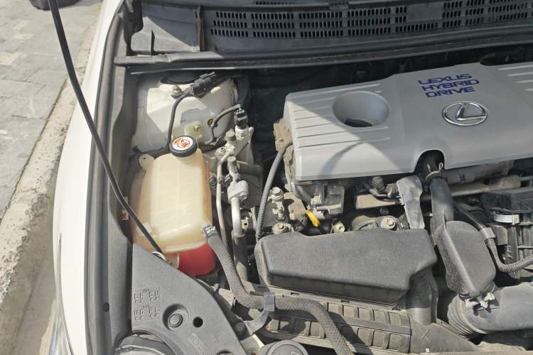 Used Lexus CT 2017 CT200h Elite Edition Solid Color China V Standard Engine Bay Right