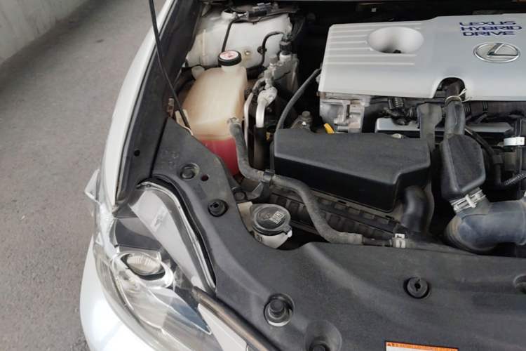 Used Lexus CT 2017 CT200h Elite Edition Solid Color China V Standard Engine Bay Right